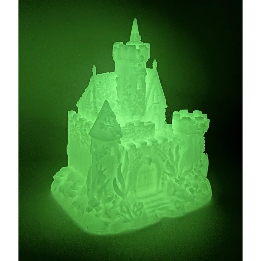 Sea Monkeys Monster Sea Monkey Set Plus Haunted Castle 5” Toys Glow-In-The-Dark